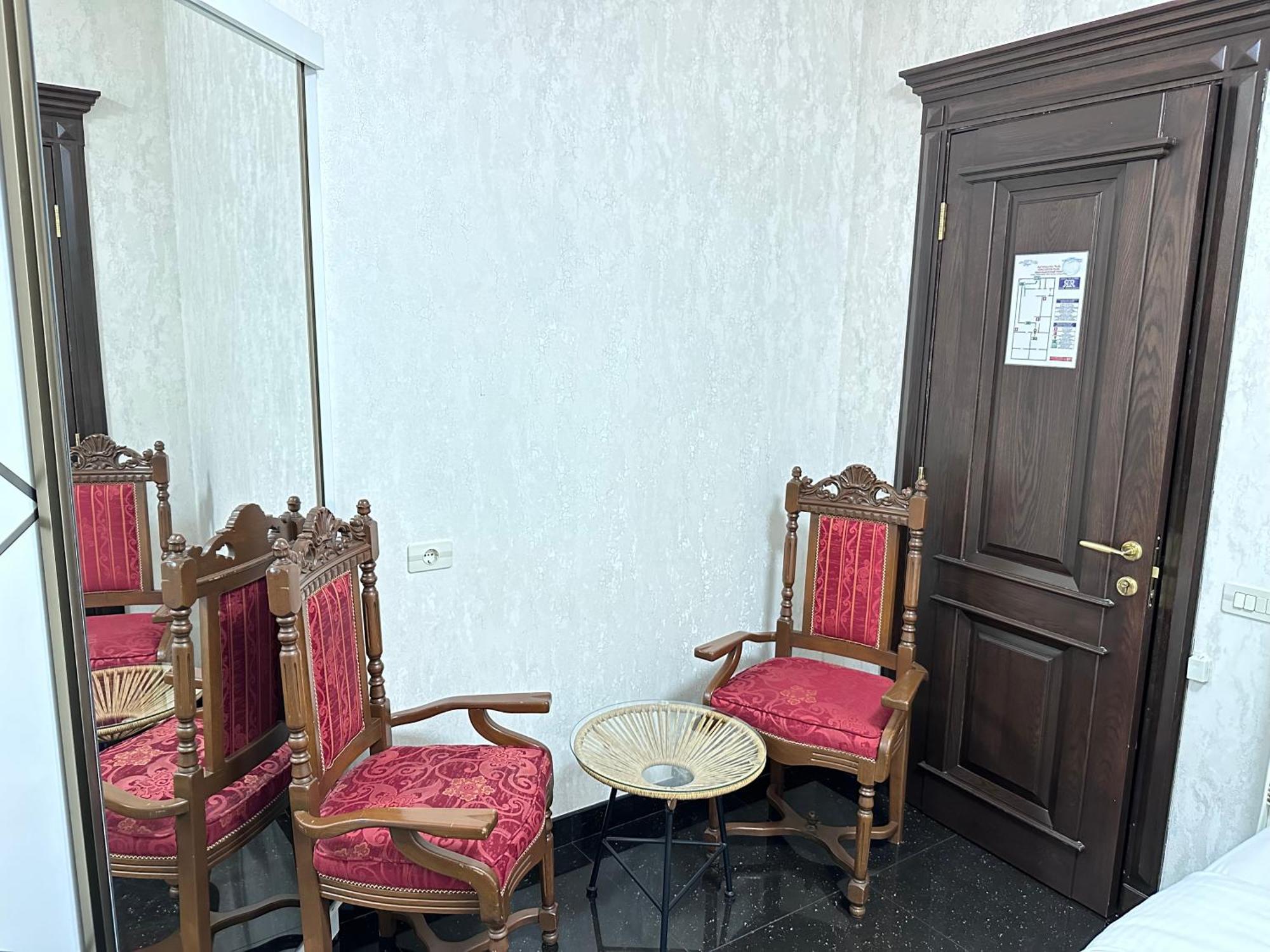 Royal Renaissance Hotel 예레반 객실 사진