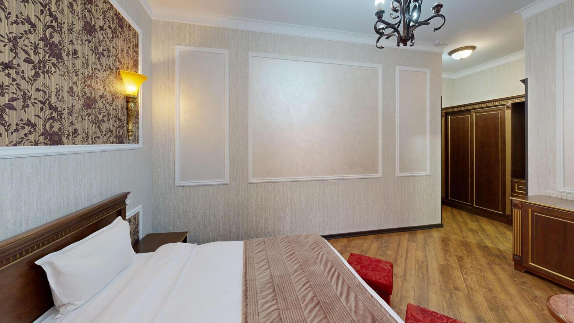 Royal Renaissance Hotel 예레반 객실 사진